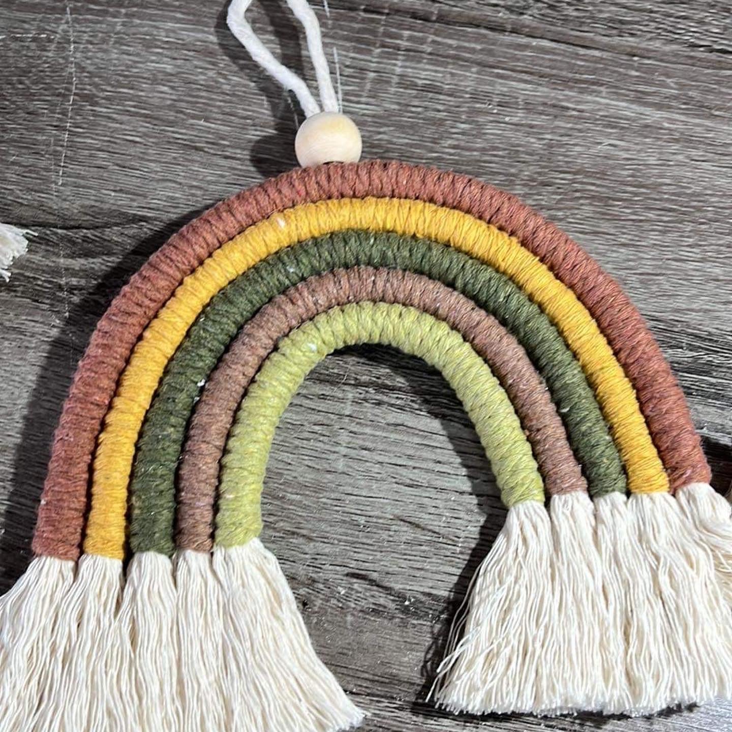 Mini Macrame Rainbow